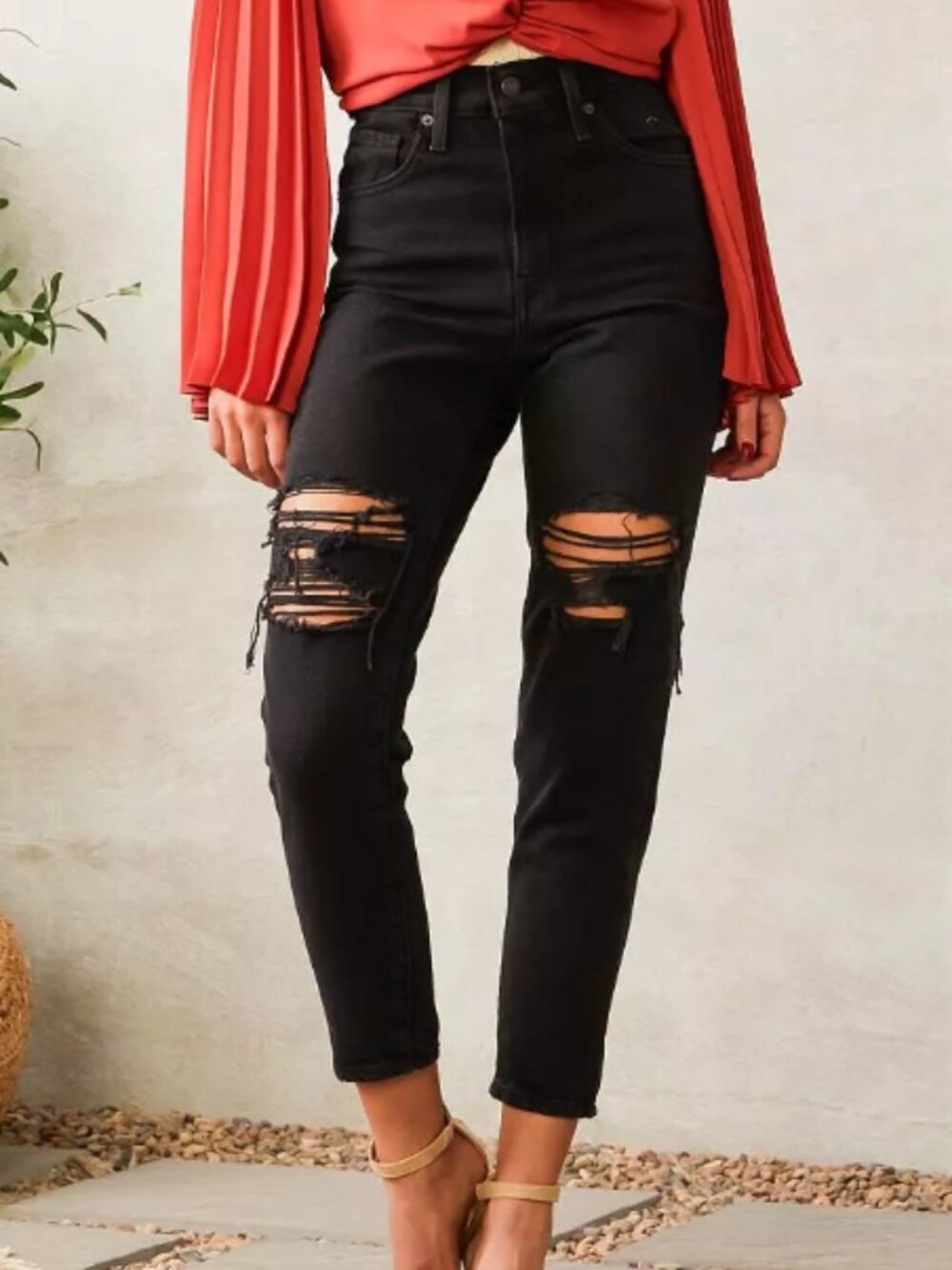 Levi's Vintage Style Black Distressed Mom Jeans High Waist Size 27, Y2K